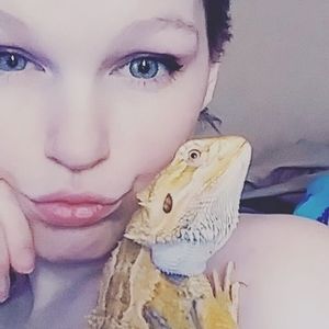 Meet your Posher, Courtney